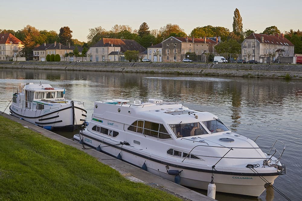 Penichette e houseboat ormeggiate a Scey sur Saone in Borgogna Comtè